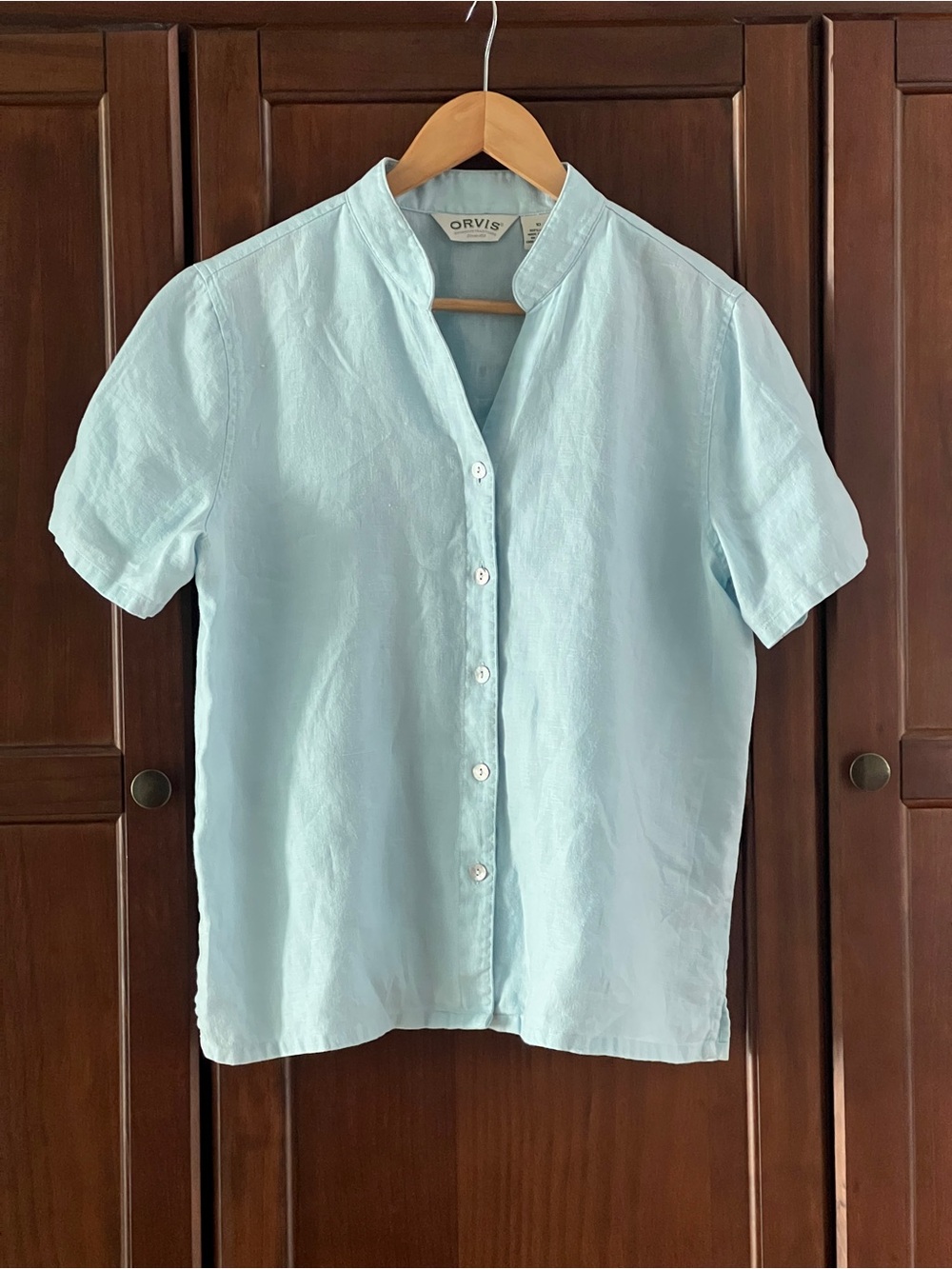 Orvis 100% Linen Shirt Women's Size 10 Light Blue Mandarin Band Collar V-Neck SS